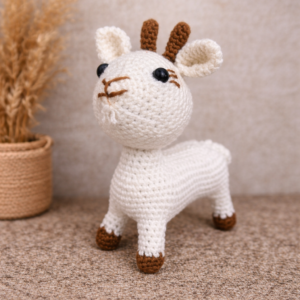 Ribat AVM El Yapımı Amigurumi Minik Keçi Oyuncak – Örgü Dekoratif Keçi Bebek